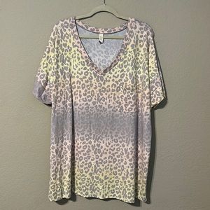 Flamingo Leopard V Neck Ombre